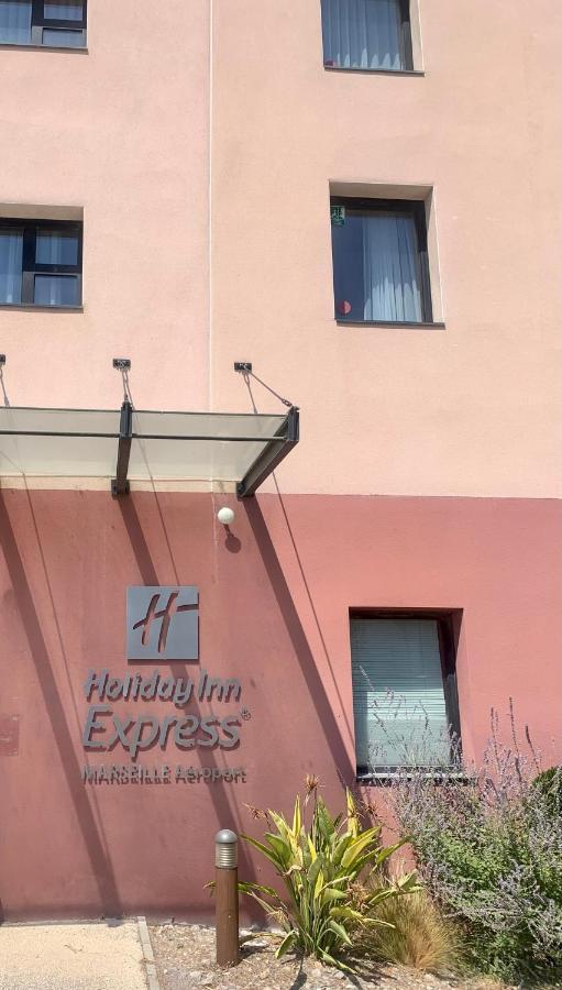 Holiday Inn Express - Marseille Airport, An Ihg Hotel Vitrolles  Bagian luar foto