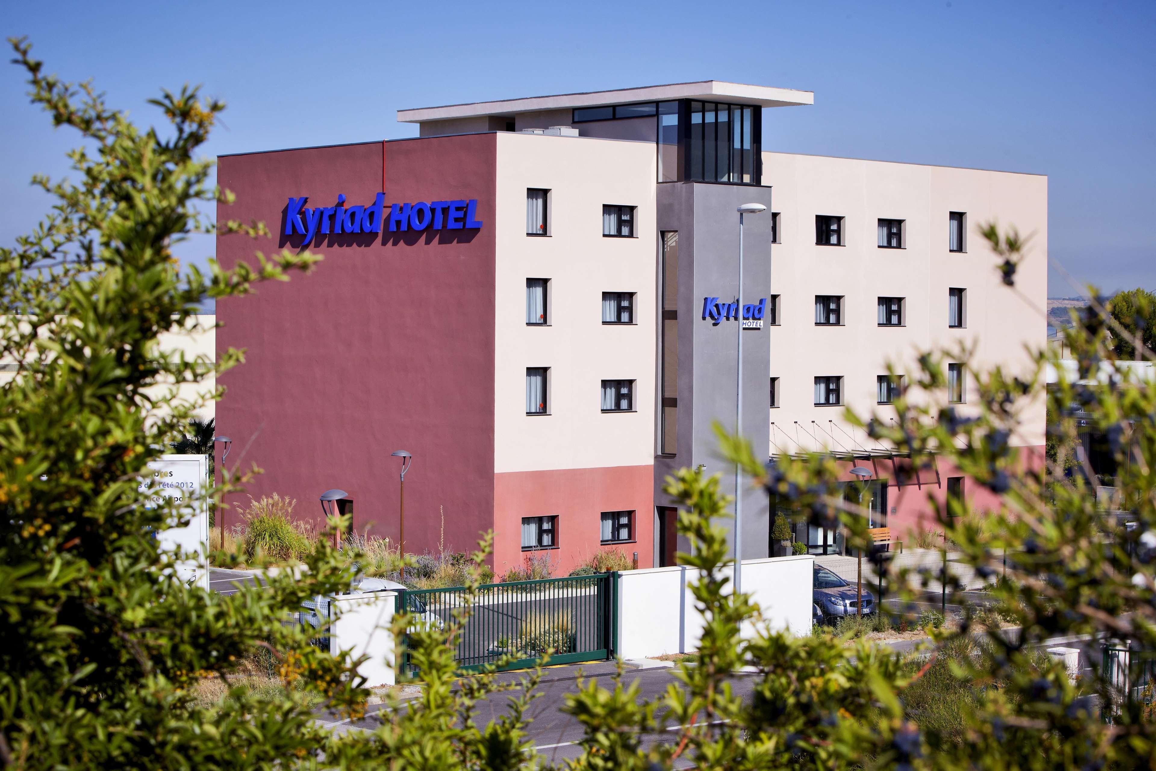 Holiday Inn Express - Marseille Airport, An Ihg Hotel Vitrolles  Bagian luar foto