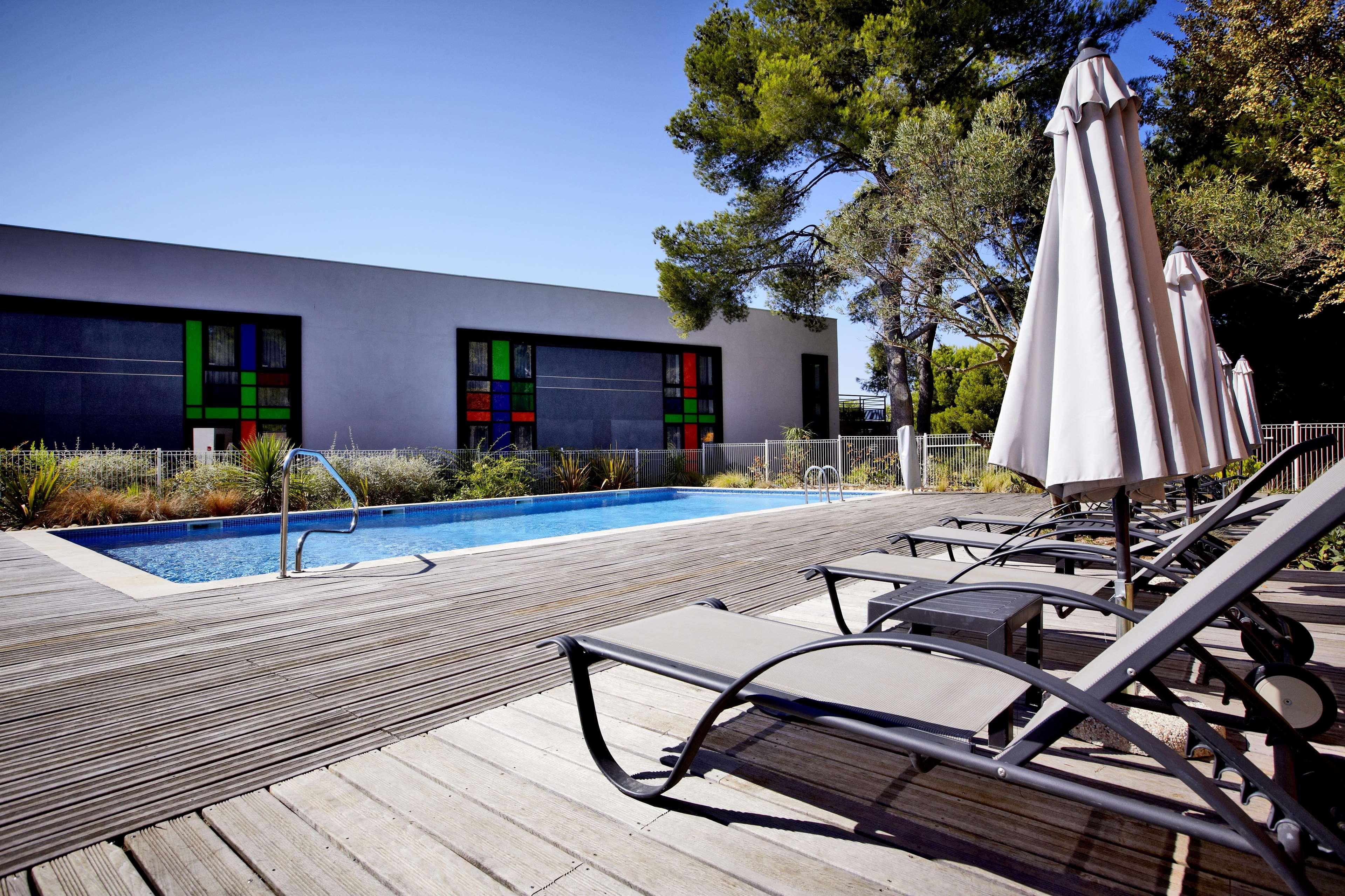 Holiday Inn Express - Marseille Airport, An Ihg Hotel Vitrolles  Bagian luar foto